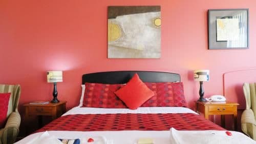 Deluxe Queen Room