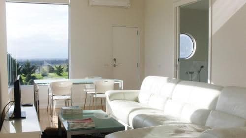 Studio with Spa Bath