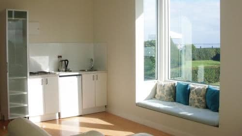 Studio with Spa Bath