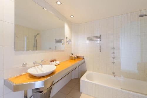 Luxury Queen Room with Terrace