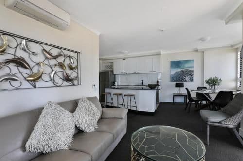 Superior One-Bedroom Apartment