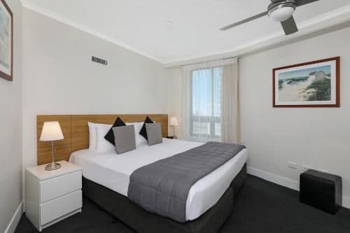 Superior One-Bedroom Apartment