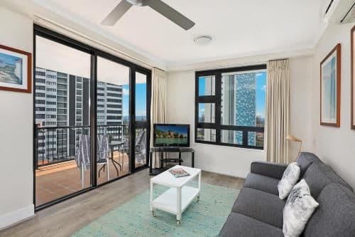 Superior One-Bedroom Apartment