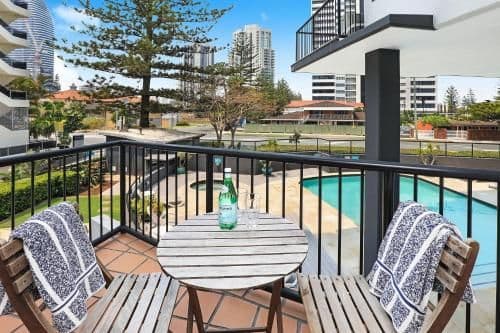 Superior One-Bedroom Apartment