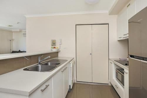 Superior One-Bedroom Apartment