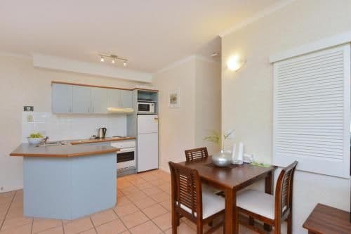 Deluxe One-Bedroom Apartment