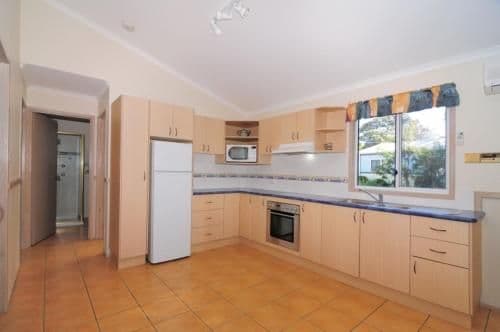 Two-Bedroom Cottage with Garden View - Spa Bath