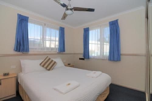 Two-Bedroom Cottage with Garden View - Spa Bath