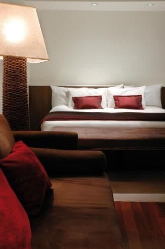 Deluxe King Suite