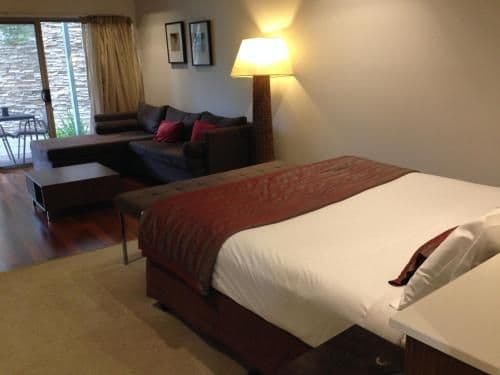 Deluxe King Suite