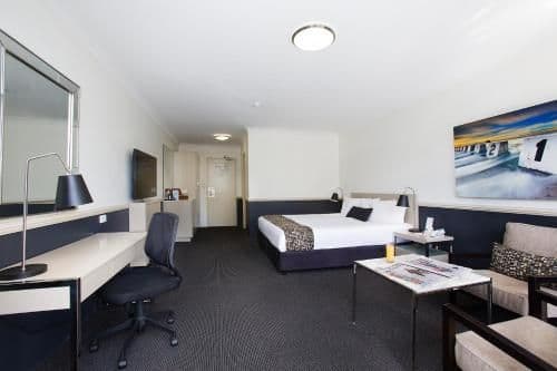 King Room with Spa Bath