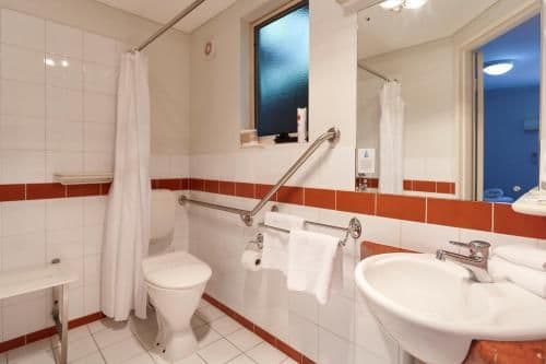 Standard Queen Room