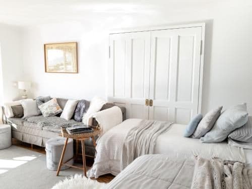 Studio Apartment with Sea View