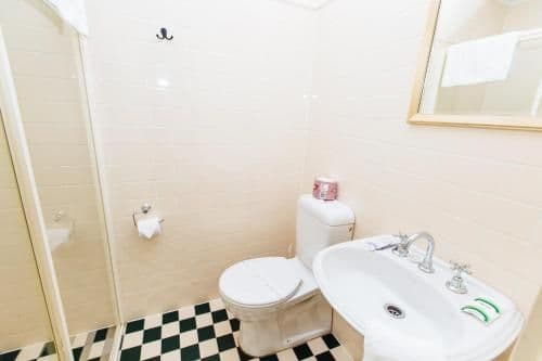 Queen Room with Ensuite Bathroom