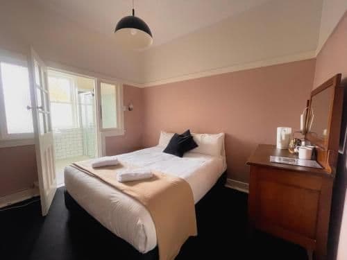 Queen Room with Ensuite Bathroom