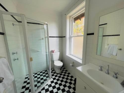 Queen Room with Ensuite Bathroom
