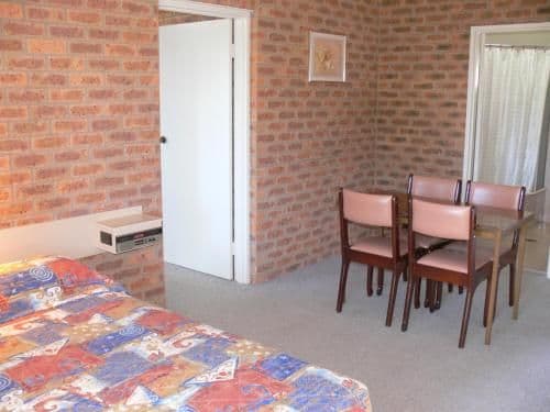 Family Room (6 Adults)