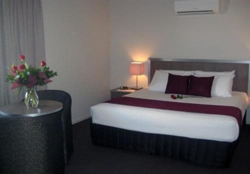 Executive King Room with Spa Bath