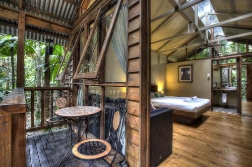 Rainforest Cabin with Balcony
