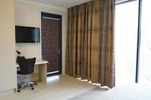 Lygon Front Suite