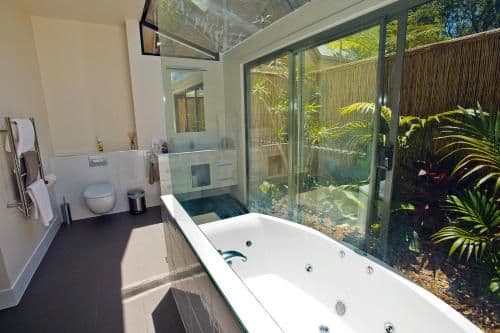 Premium Cottage with Spa Bath