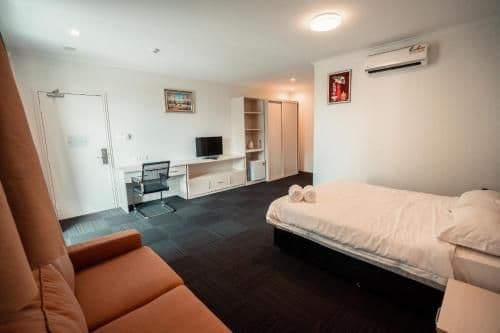 Queen Room - Disability Access