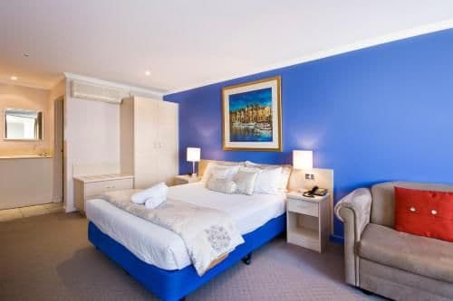Queen Room with Bay View