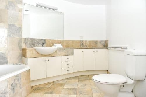 Three-Bedroom Luxury Apartment