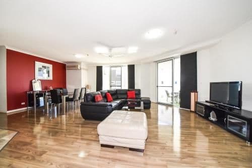 Three-Bedroom Superior Apartment