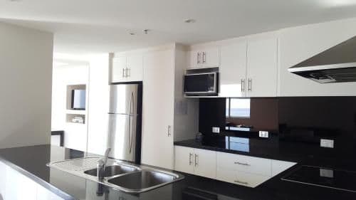 Deluxe Two-Bedroom Apartment with Ocean View