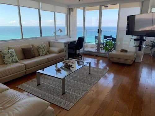 Three-Bedroom Apartment with Ocean View