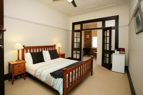 Queen Suite with Bath