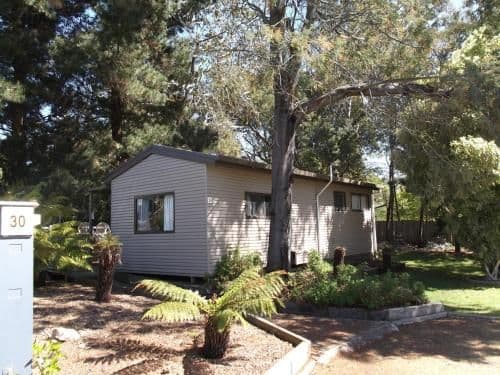 One-Bedroom Cabin with Spa Bath