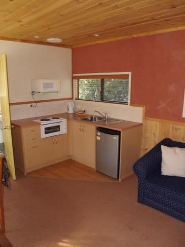 Deluxe One-Bedroom Cabin