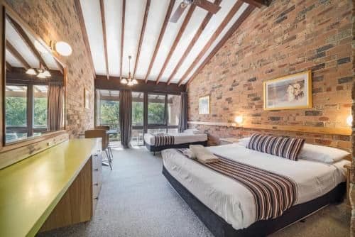 Standard Queen Room