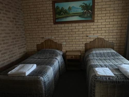 Standard Queen Room