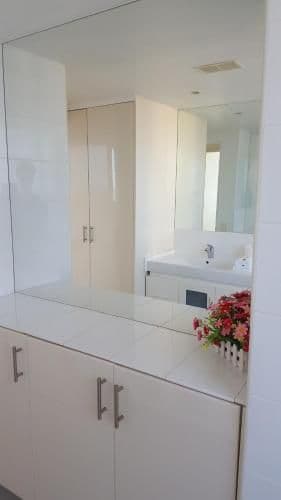 Superior One-Bedroom Apartment