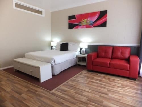 Holiday Unit 6 Berth