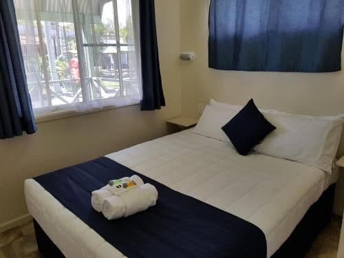 2 Bedroom Cabin 5 Berth