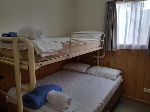 2 Bedroom Cabin 5 Berth