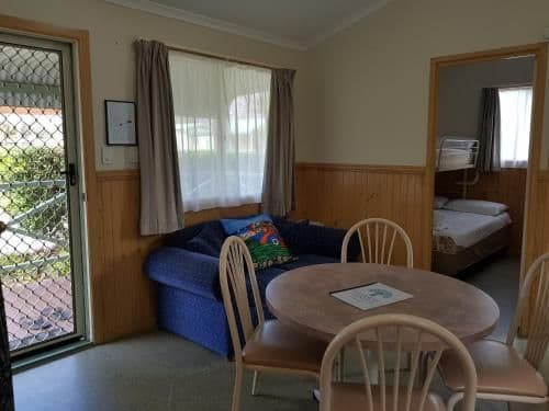 2 Bedroom Cabin 5 Berth