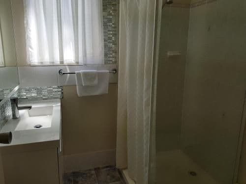 2 Bedroom Cabin 4 Berth