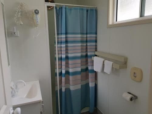 2 Bedroom Cabin 4 Berth