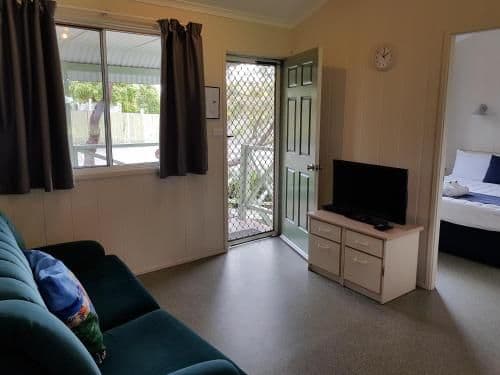 2 Bedroom Spa Cabin
