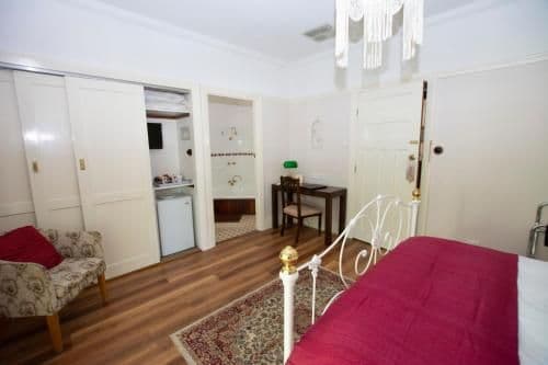 The Rose Queen Suite with Spa Bath