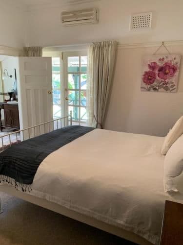 The Spring Queen Suite