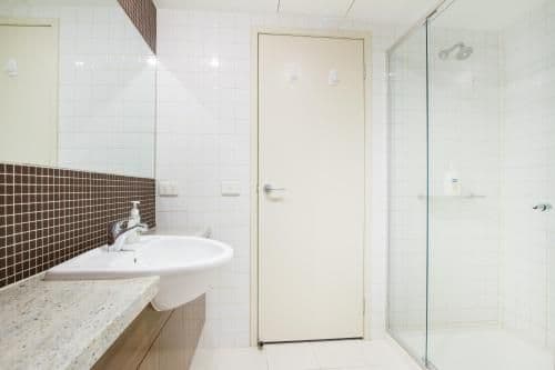Deluxe Two-Bedroom Two-Bathroom Apartment