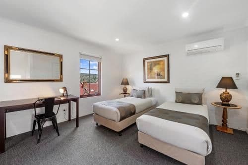 Standard Suite
