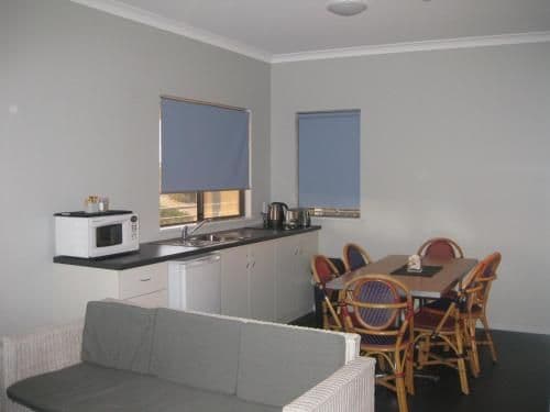 Two-Bedroom Apartment (6 Adults)