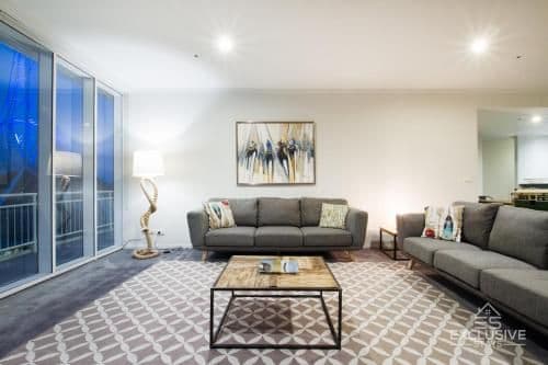 Deluxe Three-Bedroom Two-Bathroom Apartment